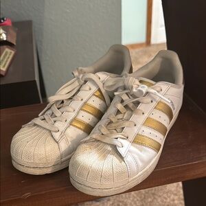 Mens SZ7 Superstar White and Gold Adidas Sneakers